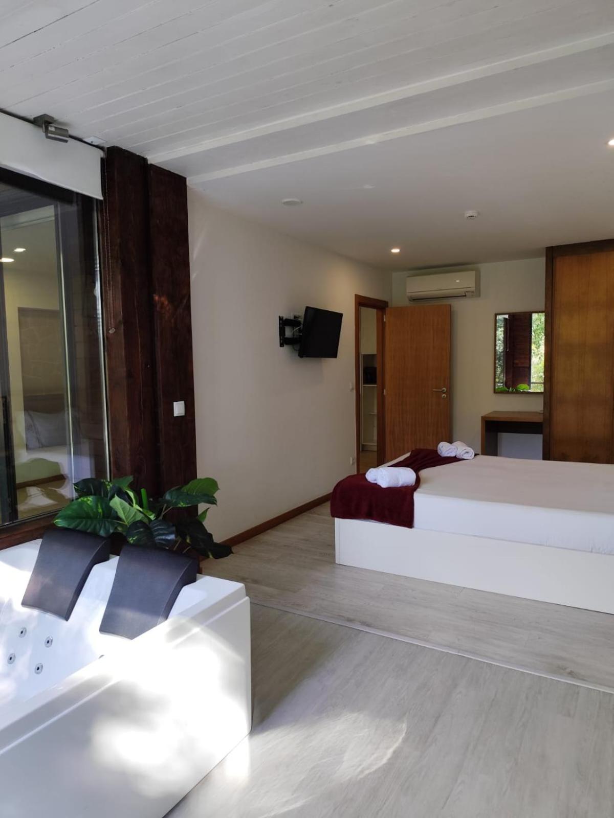 Dobau Casas Hotel Vieira do Minho Exterior foto